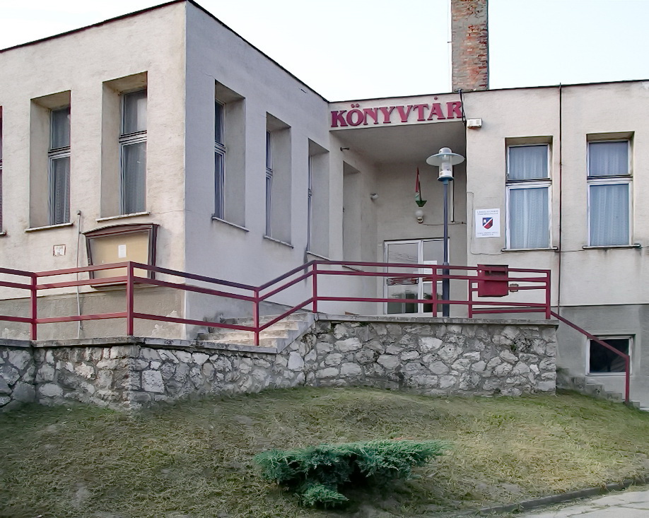 felújítás_előtti_épület homlokzat